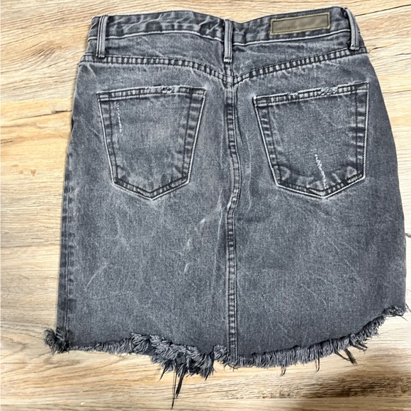 High rise Jean skirt - Picture 3 of 4